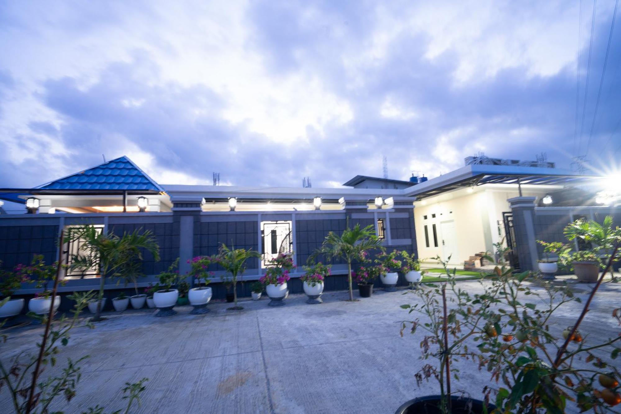 La Geiro Villa Labuan Bajo Exterior photo