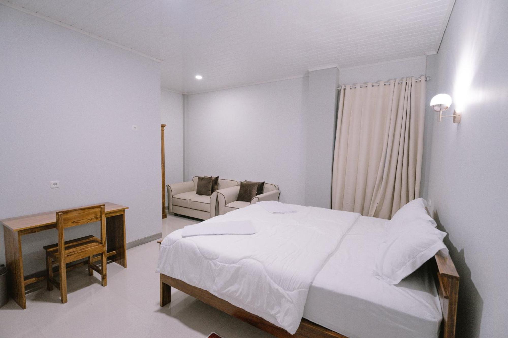 La Geiro Villa Labuan Bajo Exterior photo