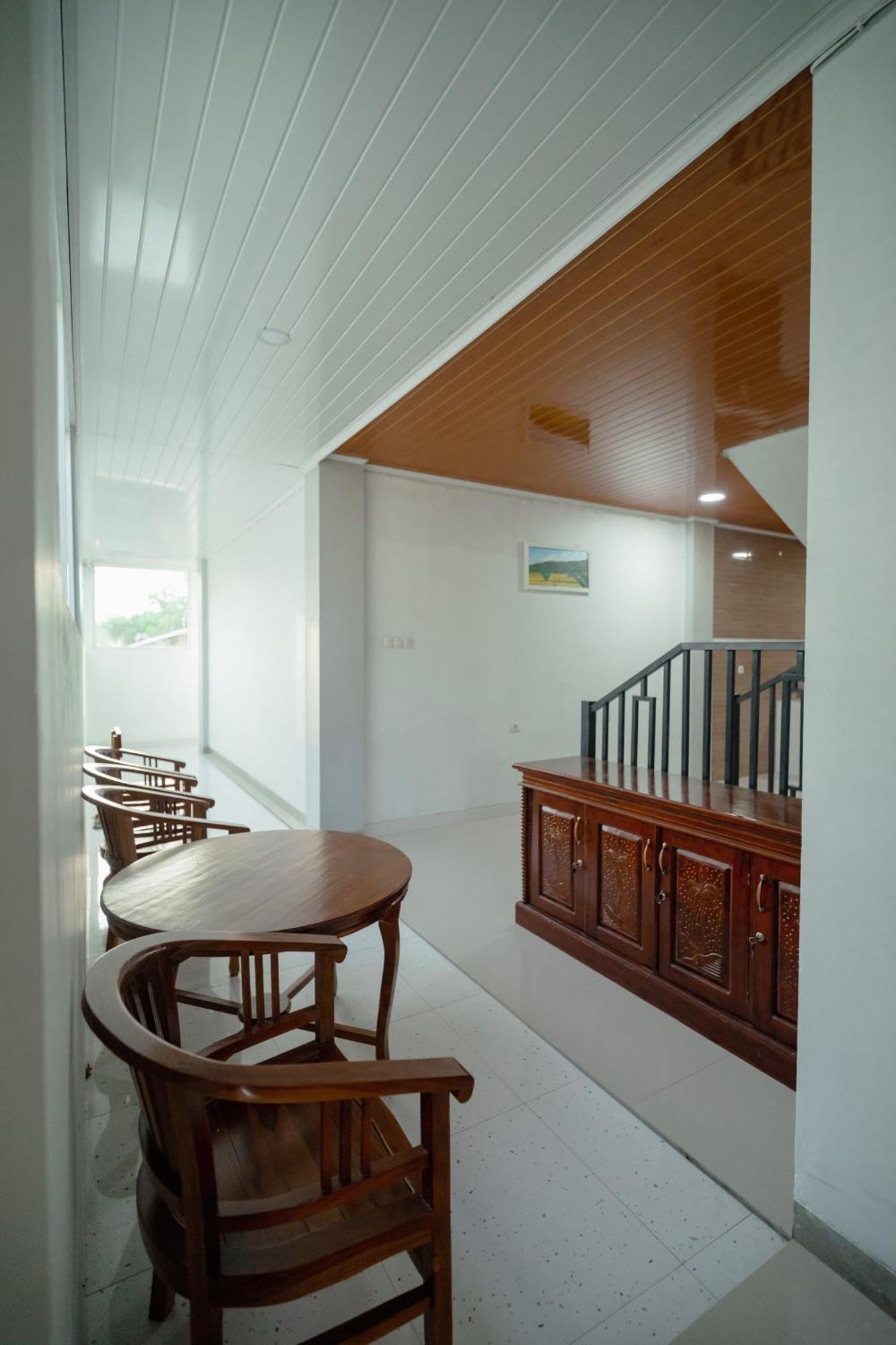 La Geiro Villa Labuan Bajo Exterior photo