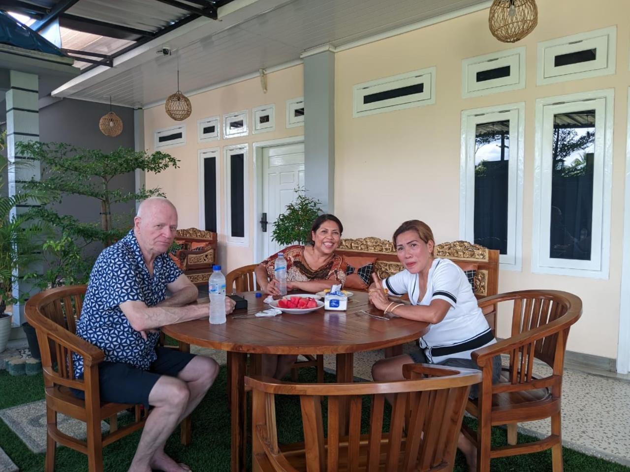 La Geiro Villa Labuan Bajo Exterior photo