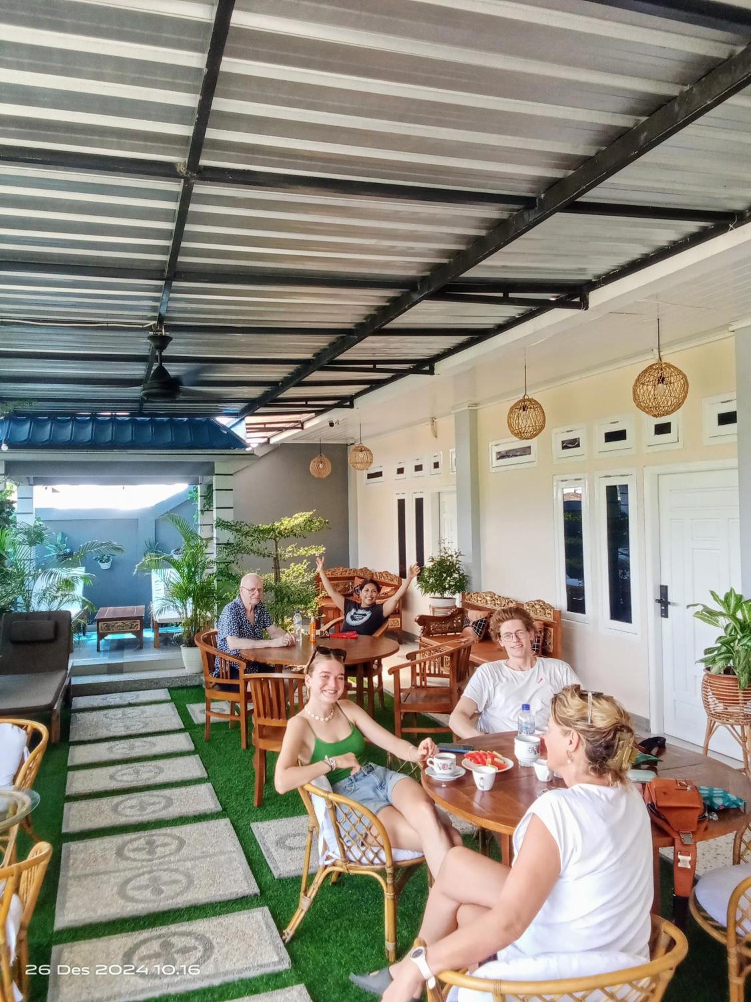 La Geiro Villa Labuan Bajo Exterior photo