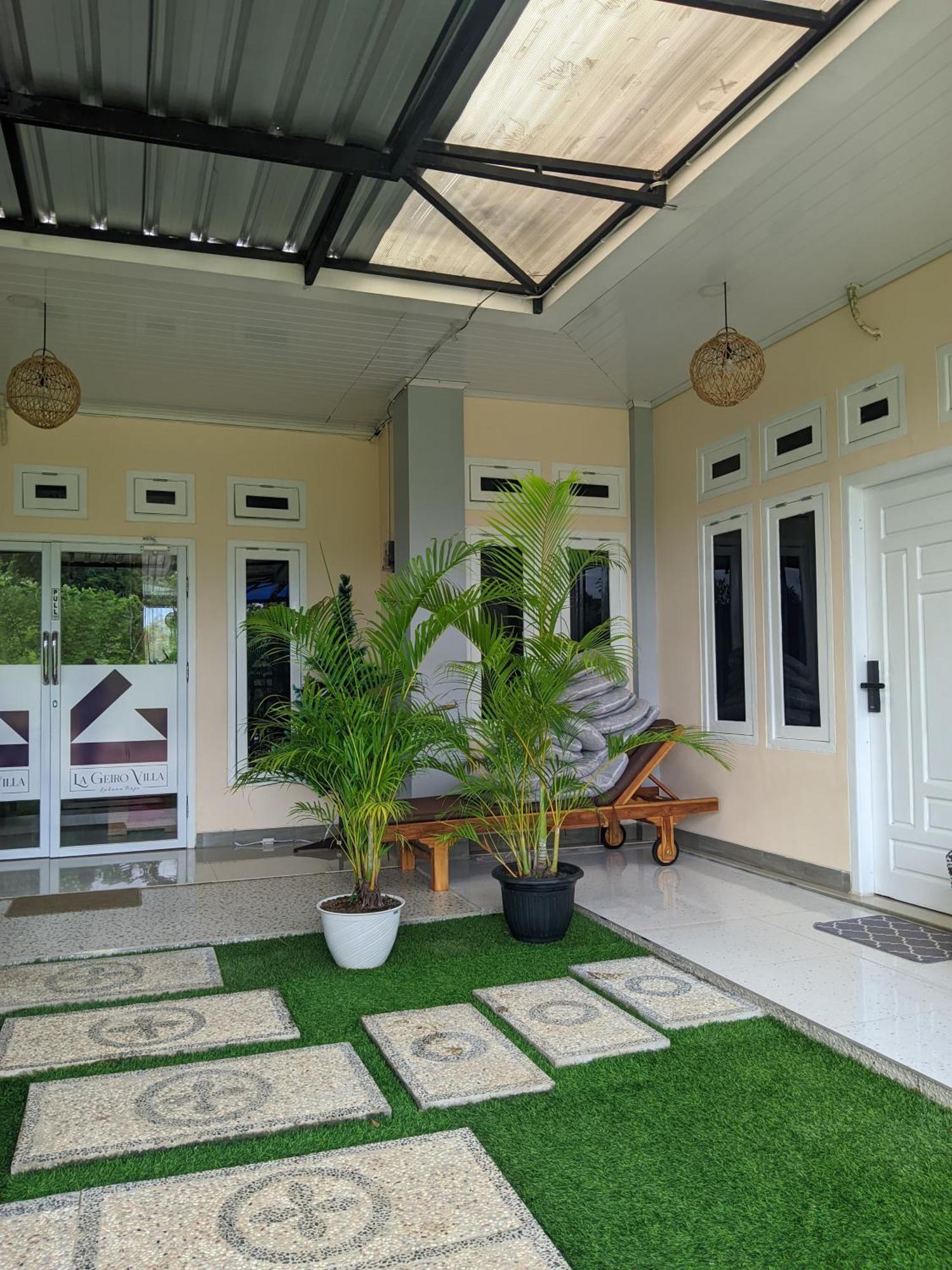 La Geiro Villa Labuan Bajo Exterior photo
